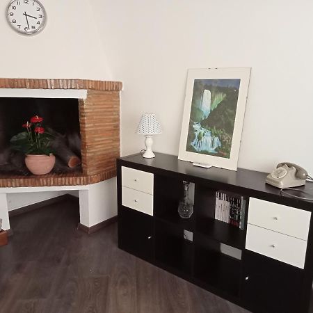 Casa Sofia - Appartamento Con Parcheggio Riservato Терни Экстерьер фото